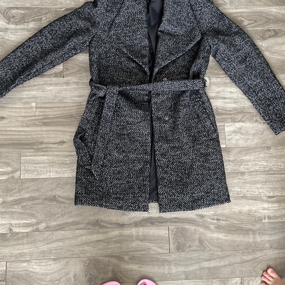 H&M coat - Picture 2 of 3